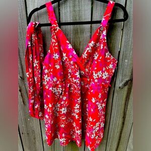 Motherhood Maternity red floral sleeveless top, large, worn - like new